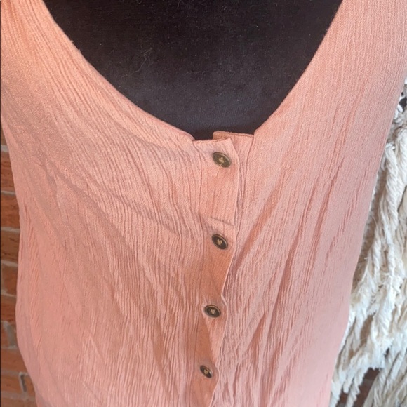 π Forever 21 Pink Romper - Picture 3 of 4